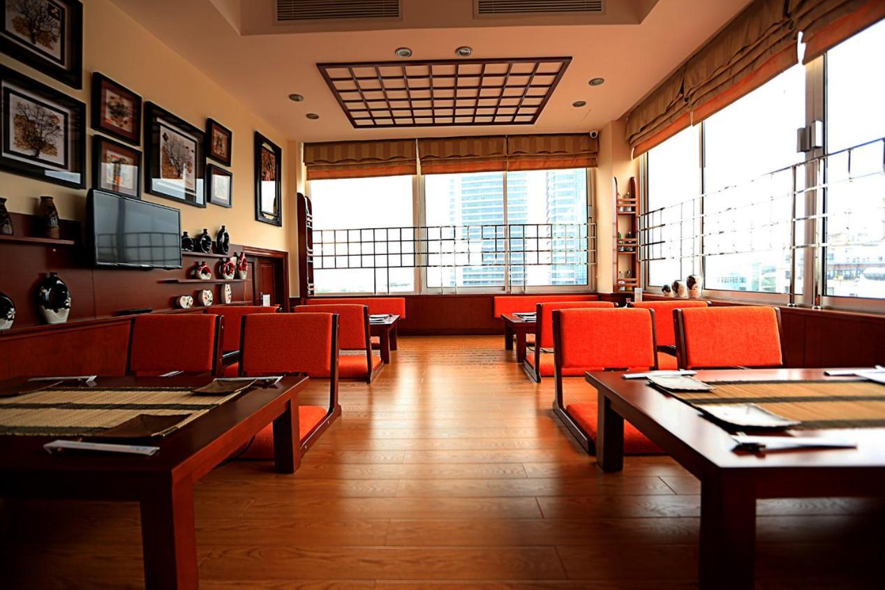 Moon View Hotel - 65 Cua Bac - By Bay Luxury Hanoi Buitenkant foto