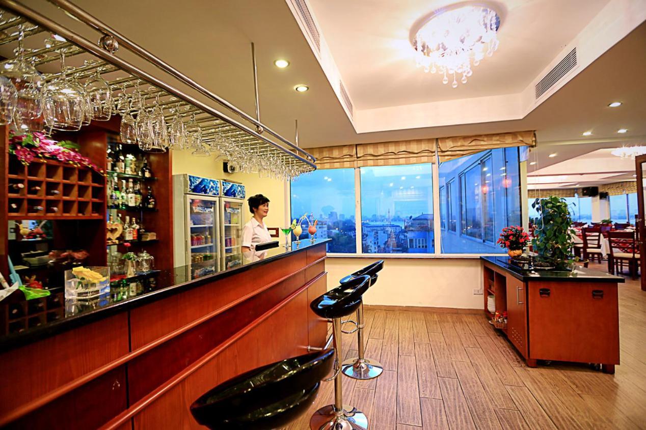 Moon View Hotel - 65 Cua Bac - By Bay Luxury Hanoi Buitenkant foto