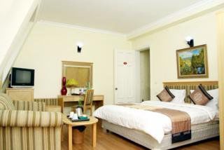 Moon View Hotel - 65 Cua Bac - By Bay Luxury Hanoi Buitenkant foto